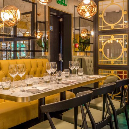 Aqua Bar and Grill: A chic, fully renovated Mediterranean restaurant in Bromley town centre.